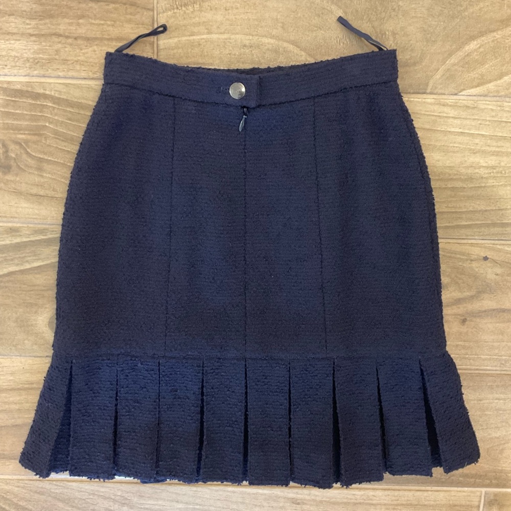 Chanel Tweed Skirt - Picture 4 of 8